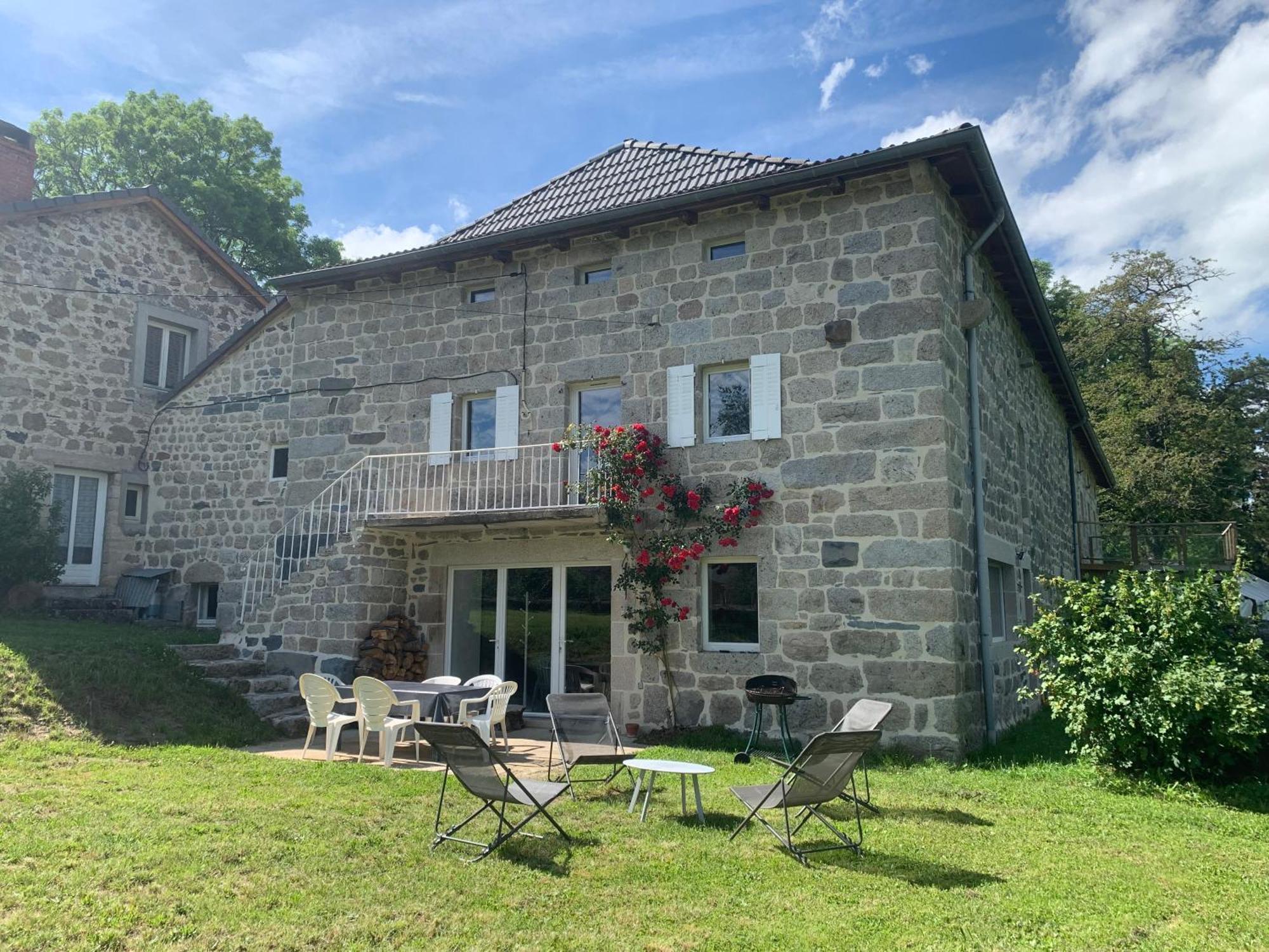 Ferme Au Calme A 15Mn Du Chambon Sur Lignon Villa Saint-Jeures Exterior photo